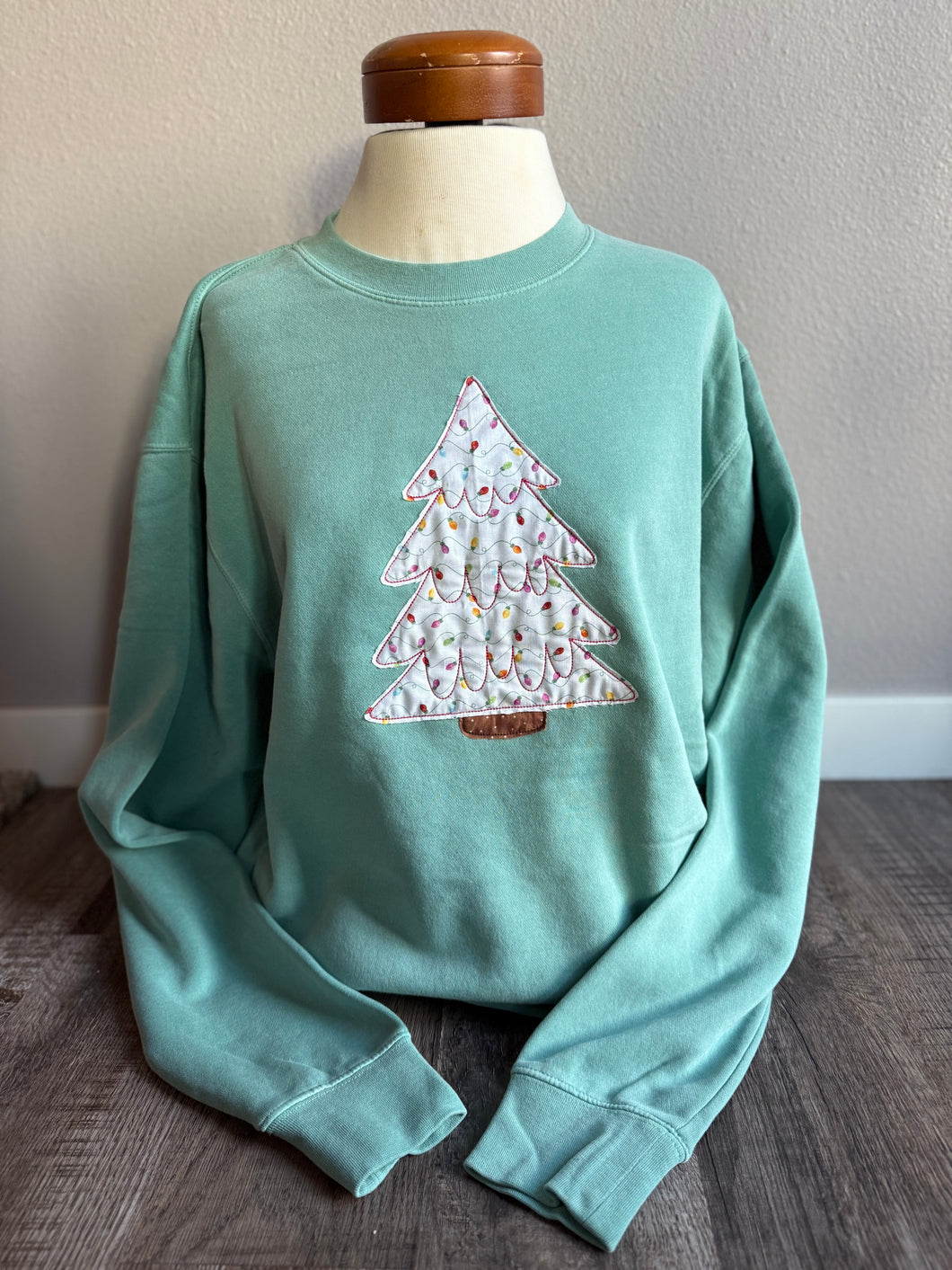 Christmas Tree - Crewneck