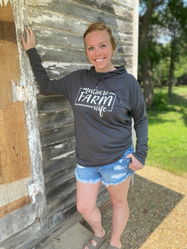 Mediocre Farm Wife - Lightweight Hooded Tee